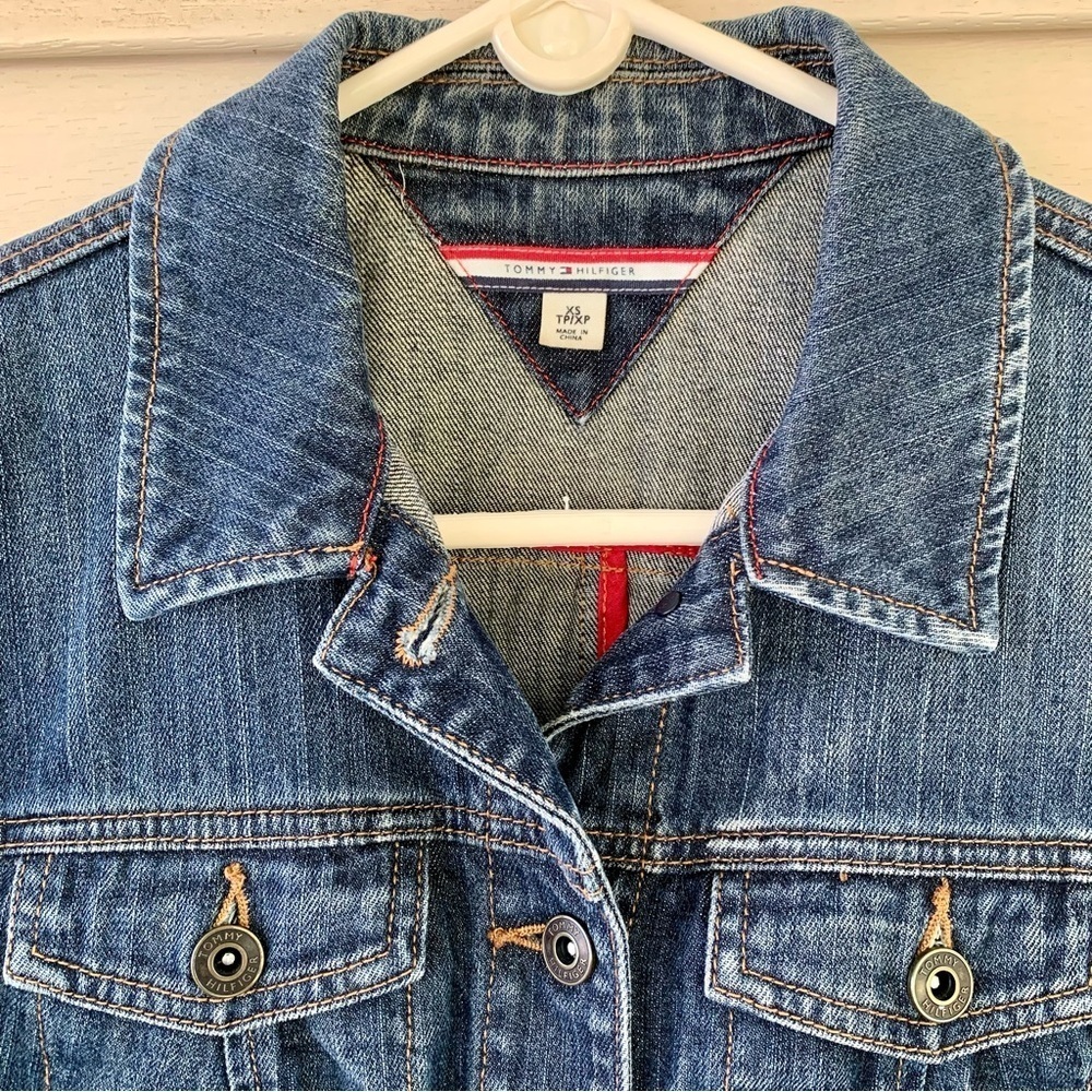 Tommy Hilfiger Dark Wash jean denim jacket women's size XS EUC - Picture 4 of 7